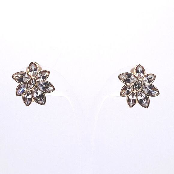 Swarovski Vintage Clip On Earrings Dazzling Crystals and Gold Tone - Picture 5 of 8